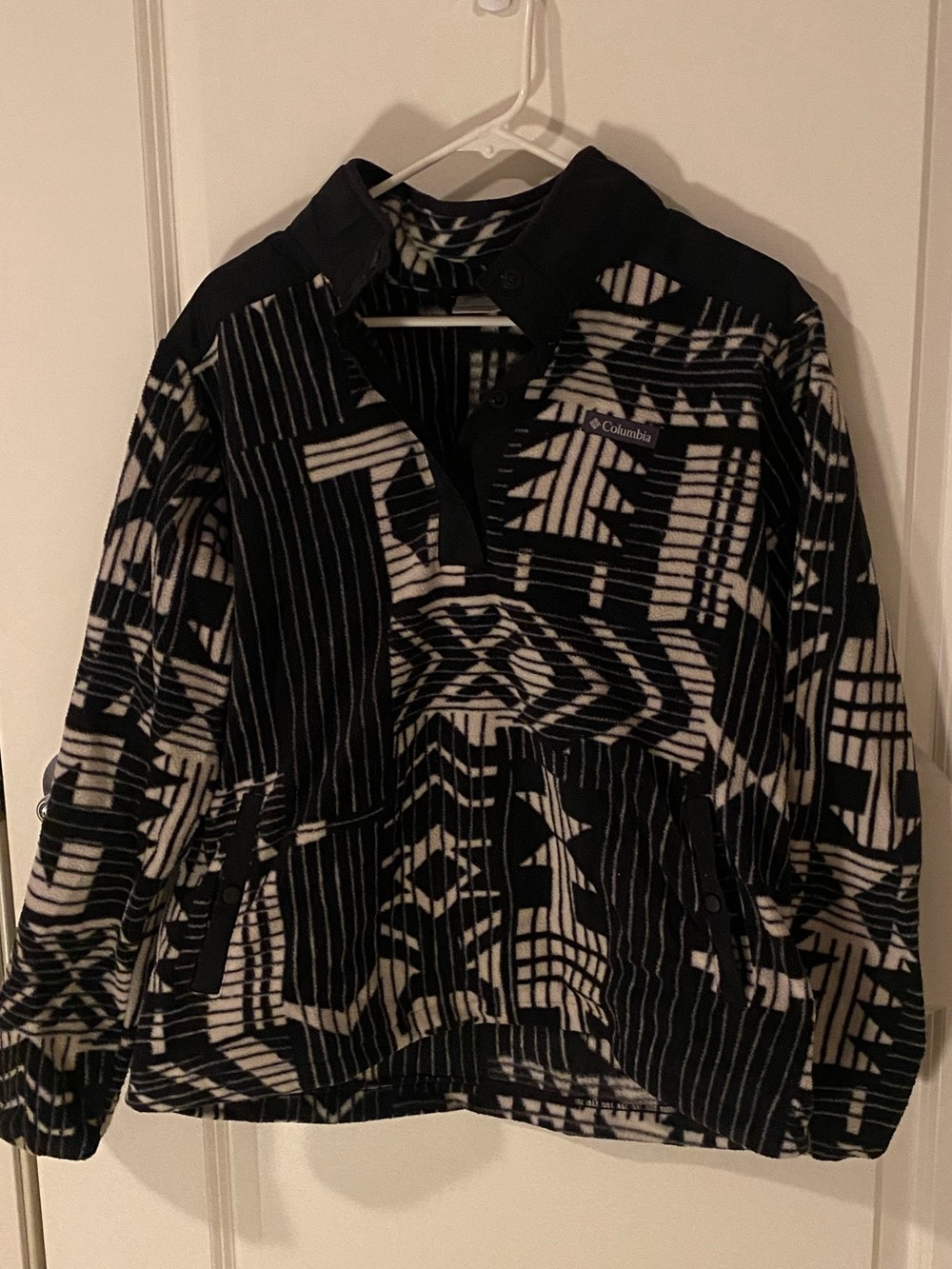 Columbia Black & White Geometric Fleece Pullover Jacket